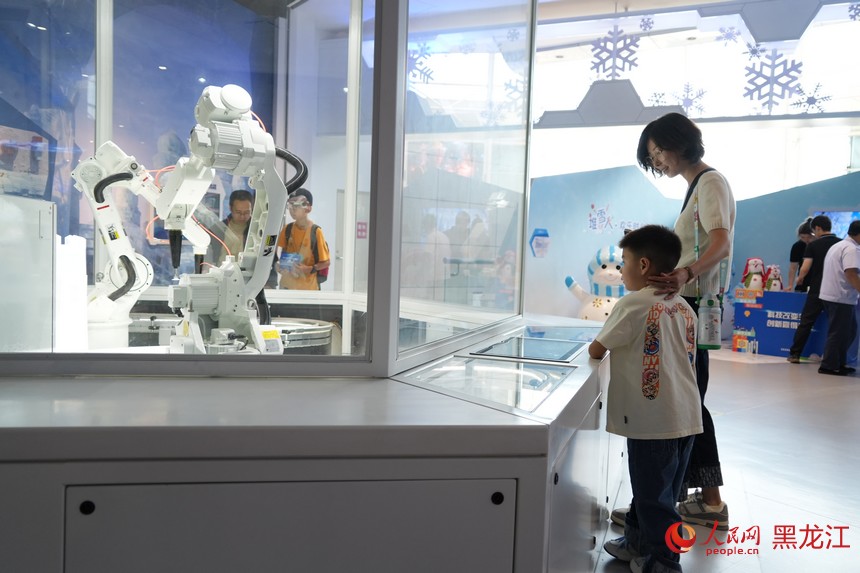 黑龙江省科技馆：在互动体验中探索科学奥秘