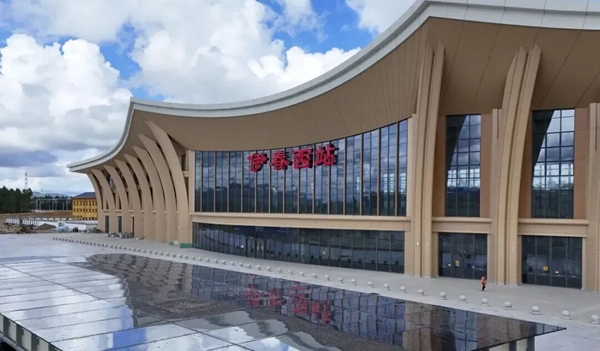 8月27日拍摄的伊春西站（无人机照片）。王松摄