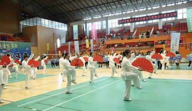 黑龙江省全民健身气排球巡回赛北安站举行