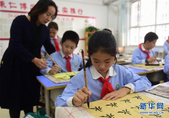 （教育）（1）河北滄州：小學“延時放學”受歡迎